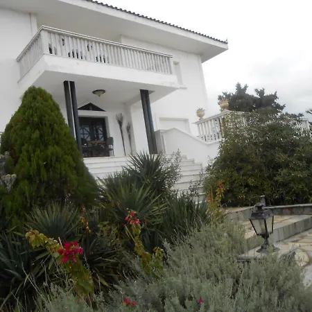 Luxurious Beachfront In Evia Άγιος Μηνάς