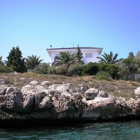 Βίλα Luxurious Beachfront In Evia