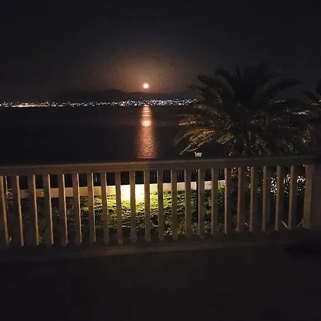 Luxurious Beachfront In Evia *