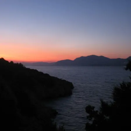 Luxurious Beachfront In Evia Βίλα Άγιος Μηνάς