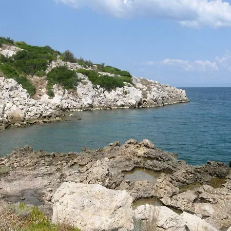 Βίλα Luxurious Beachfront In Evia